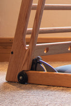 Kép betöltése a galériamegjelenítőbe: NOHRD Elasko - nyújtópad, Tölgyfa, műbőr