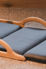 Kép betöltése a galériamegjelenítőbe: NoHrD Elasko - nyújtópad, Tölgyfa