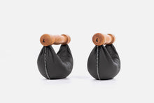 Load image into Gallery viewer, Swing dumbbells - Cherry wood - set of 2 pieces
