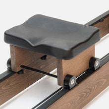 Kép betöltése a galériamegjelenítőbe: WaterRower S4 - Vintage Oak
