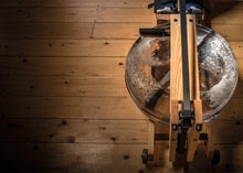 Kép betöltése a galériamegjelenítőbe: WaterRower S4 Classic - Diófa
